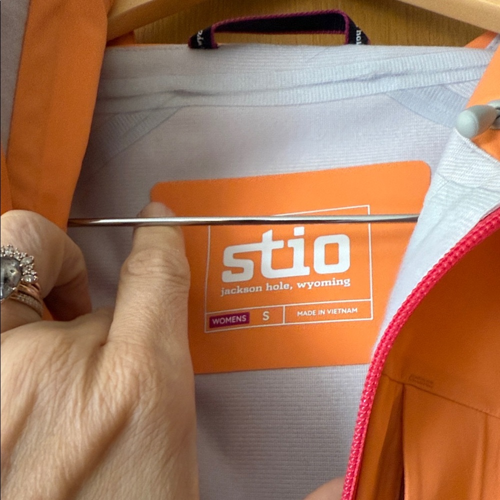 Women’s stio objective pro jacket NWOT - Picture 4 of 5
